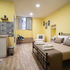 Appartamento Casa De Curtis, Napoli